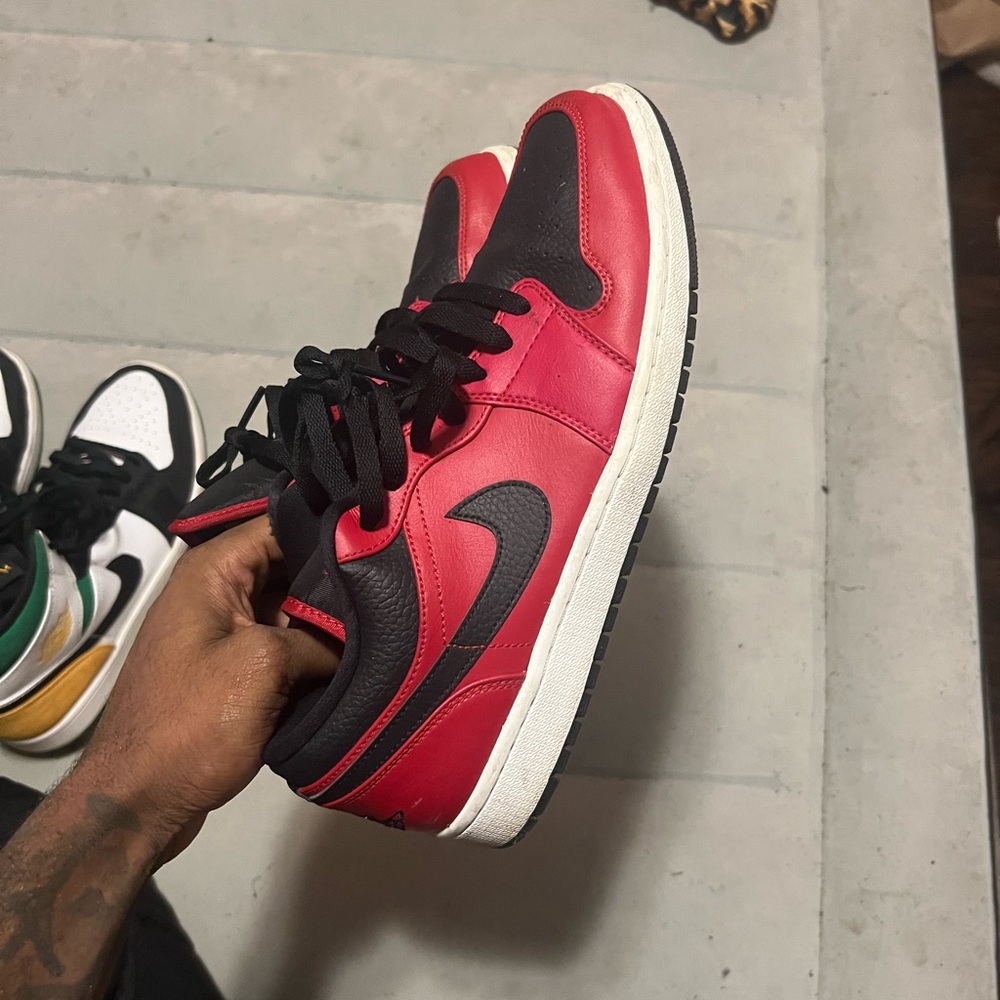 Air Jordan 1 Low 'Reverse Bred'